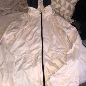 Lululemon wind breaker